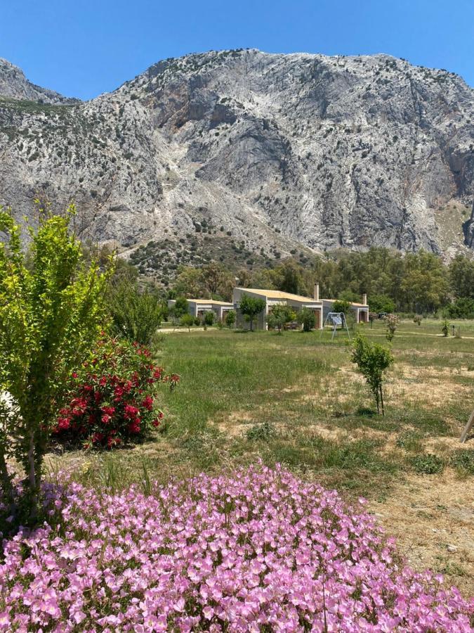 Kryoneri Village Екстер'єр фото